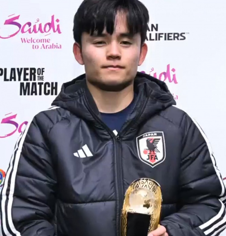 一傳一射閃耀全場！官方：久保建英當選日本2-0巴林全場最佳