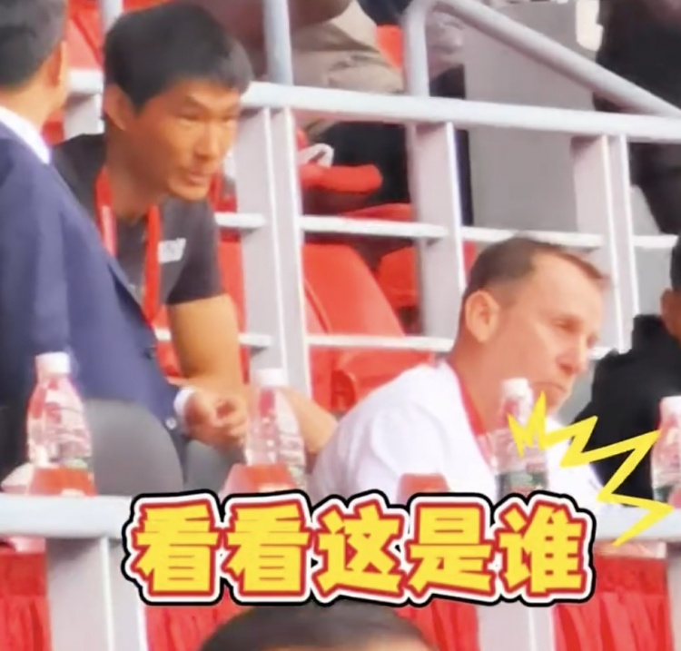  久爾杰維奇現(xiàn)身鹽城，現(xiàn)場觀看中國U22國足vs韓國