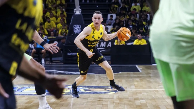  NBA初代老六，42歲進(jìn)入生涯巔峰？！