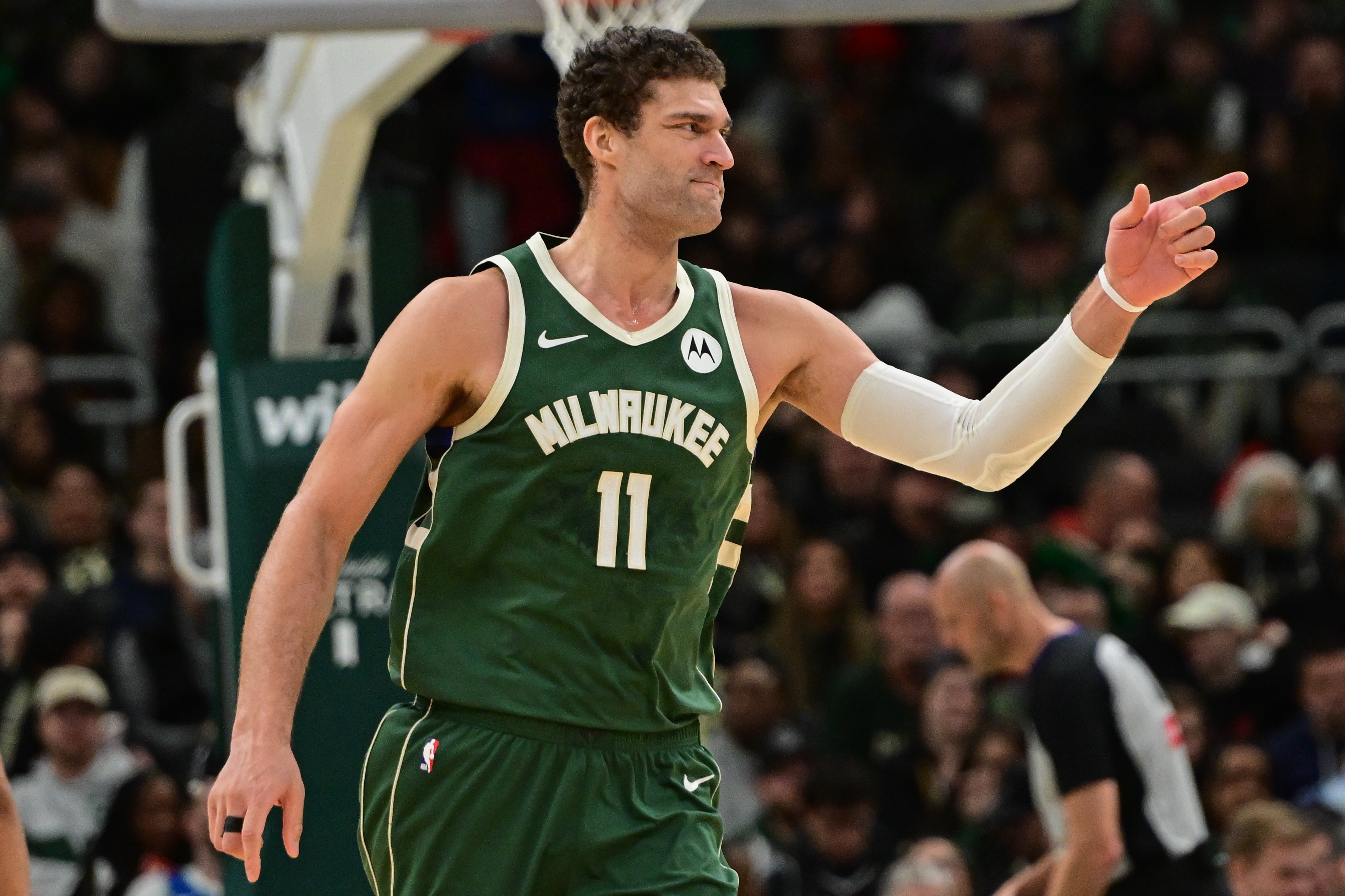  3B中鋒！大洛佩茲蓋帽數(shù)2038次超越加內(nèi)特 升至NBA歷史第18位