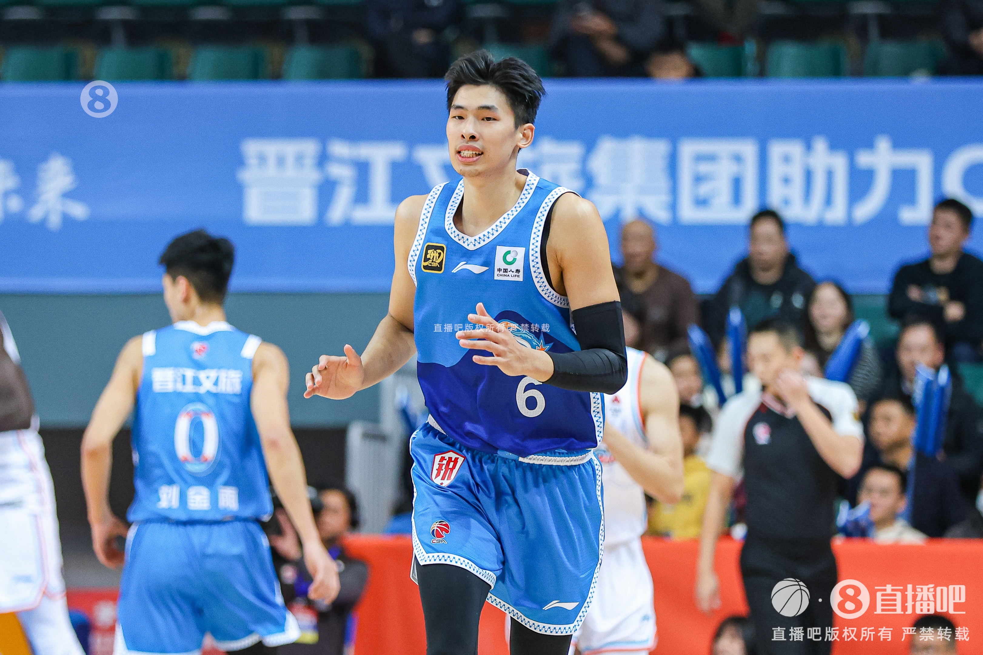  越打越好！鄒陽末節(jié)連進關(guān)鍵球&罰球致勝 13中8&9罰8中砍25分11板