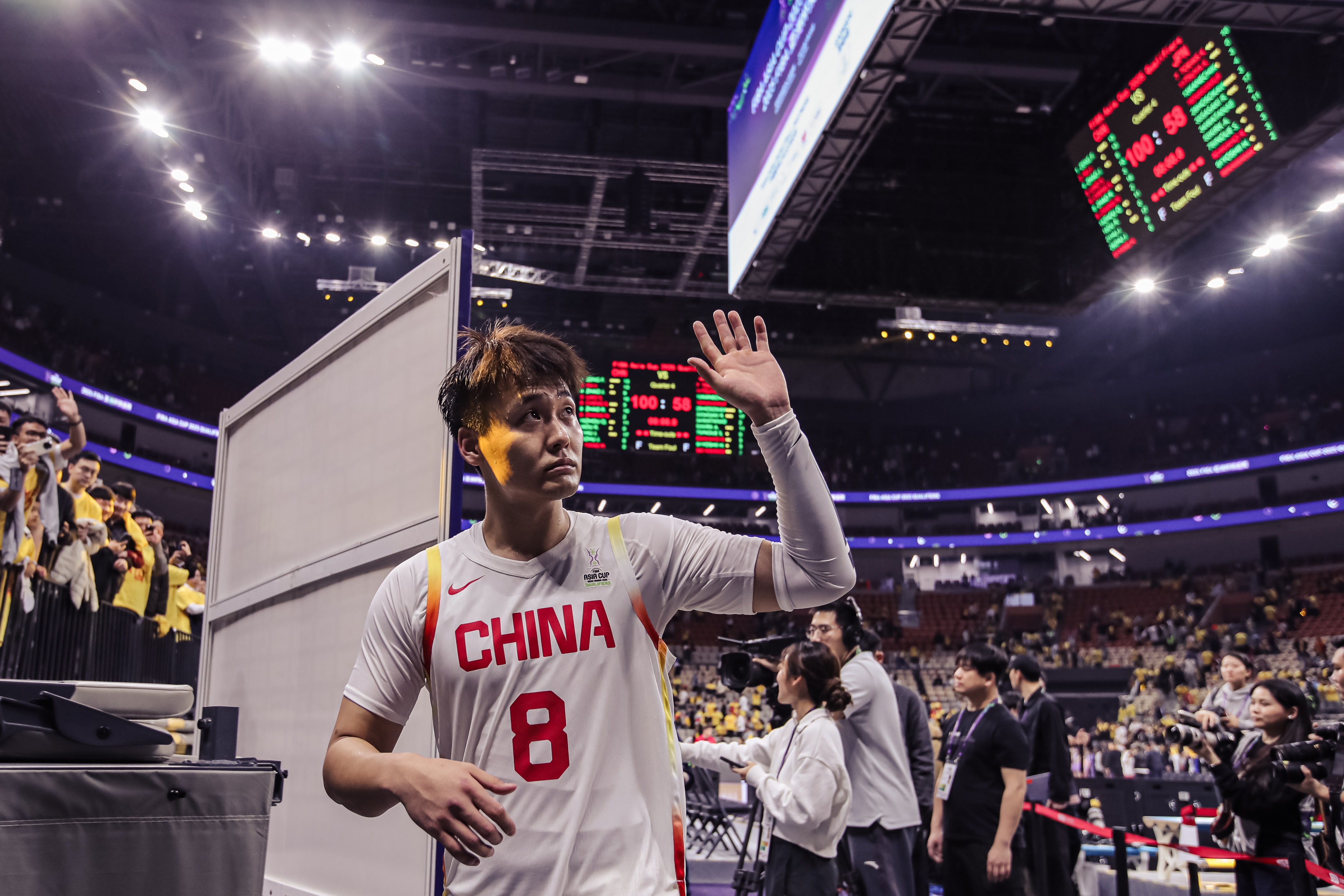  奠定基調(diào)！趙睿三分4中3攻下15+5+5 次節(jié)連得10分帶隊(duì)拉開(kāi)分差