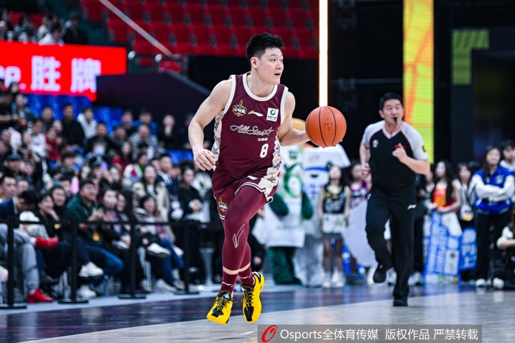 打得很認(rèn)真！張寧11中8高效拿下20分3板3助1斷